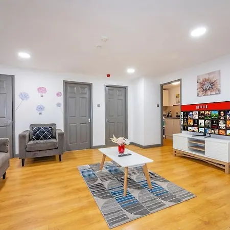 *f2gh* For Your Relaxed & Cosy + Free Parking + Free Fast Wifi * Leeds (West Yorkshire)