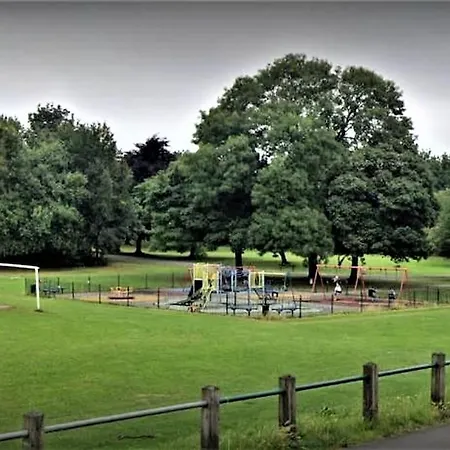 *f2gh* For Your Relaxed & Cosy + Free Parking + Free Fast Wifi * *