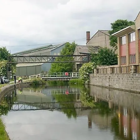 Apartment *f2gh* For Your Relaxed & Cosy + Free Parking + Free Fast Wifi *