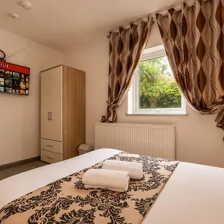 *f2gh* For Your Relaxed & Cosy + Free Parking + Free Fast Wifi * Apartamento *