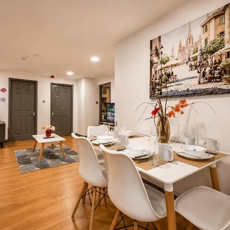 *f2gh* For Your Relaxed & Cosy + Free Parking + Free Fast Wifi * Apartamento *