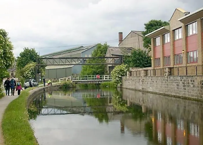 Apartment *f2gh* For Your Relaxed & Cosy + Free Parking + Free Fast Wifi *